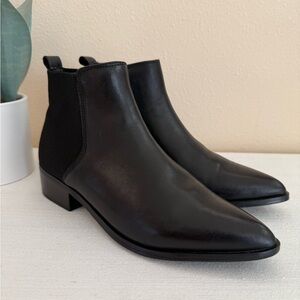 Steve Madden Jingle Black Leather Slip On Chelsea Ankle Boots